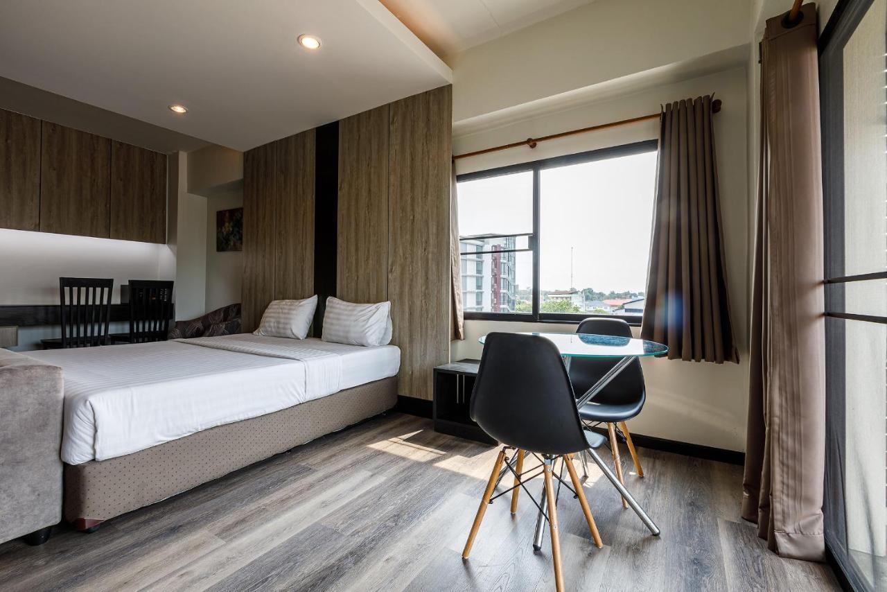 Grand Marina Residence Hotel Ban Laem Chabang Eksteriør bilde