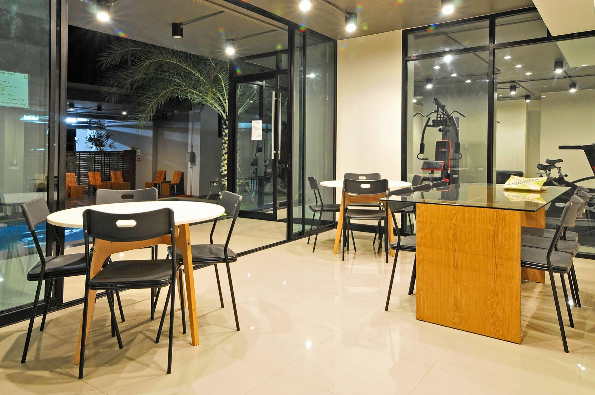 Grand Marina Residence Hotel Ban Laem Chabang Eksteriør bilde