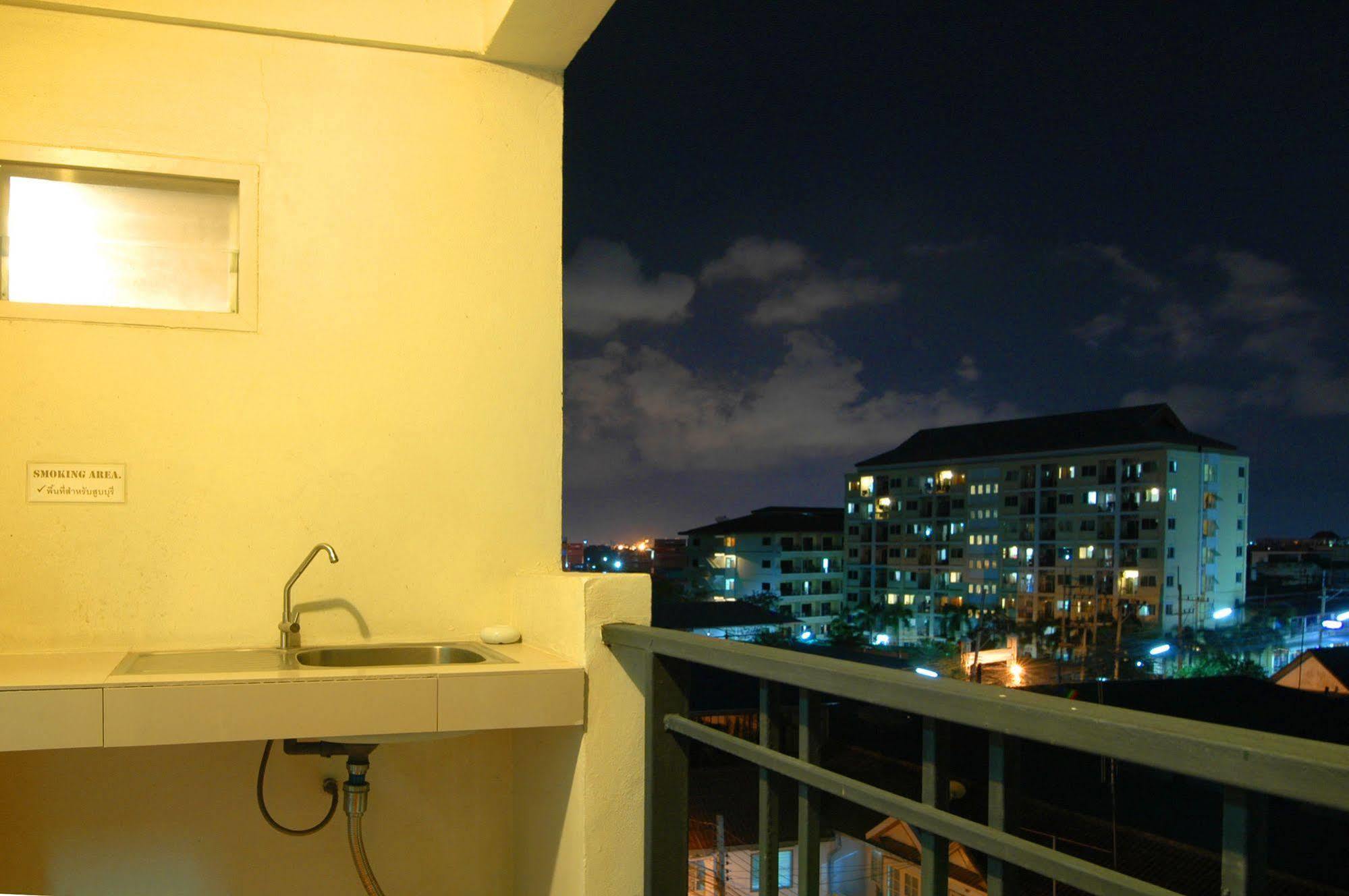 Grand Marina Residence Hotel Ban Laem Chabang Eksteriør bilde
